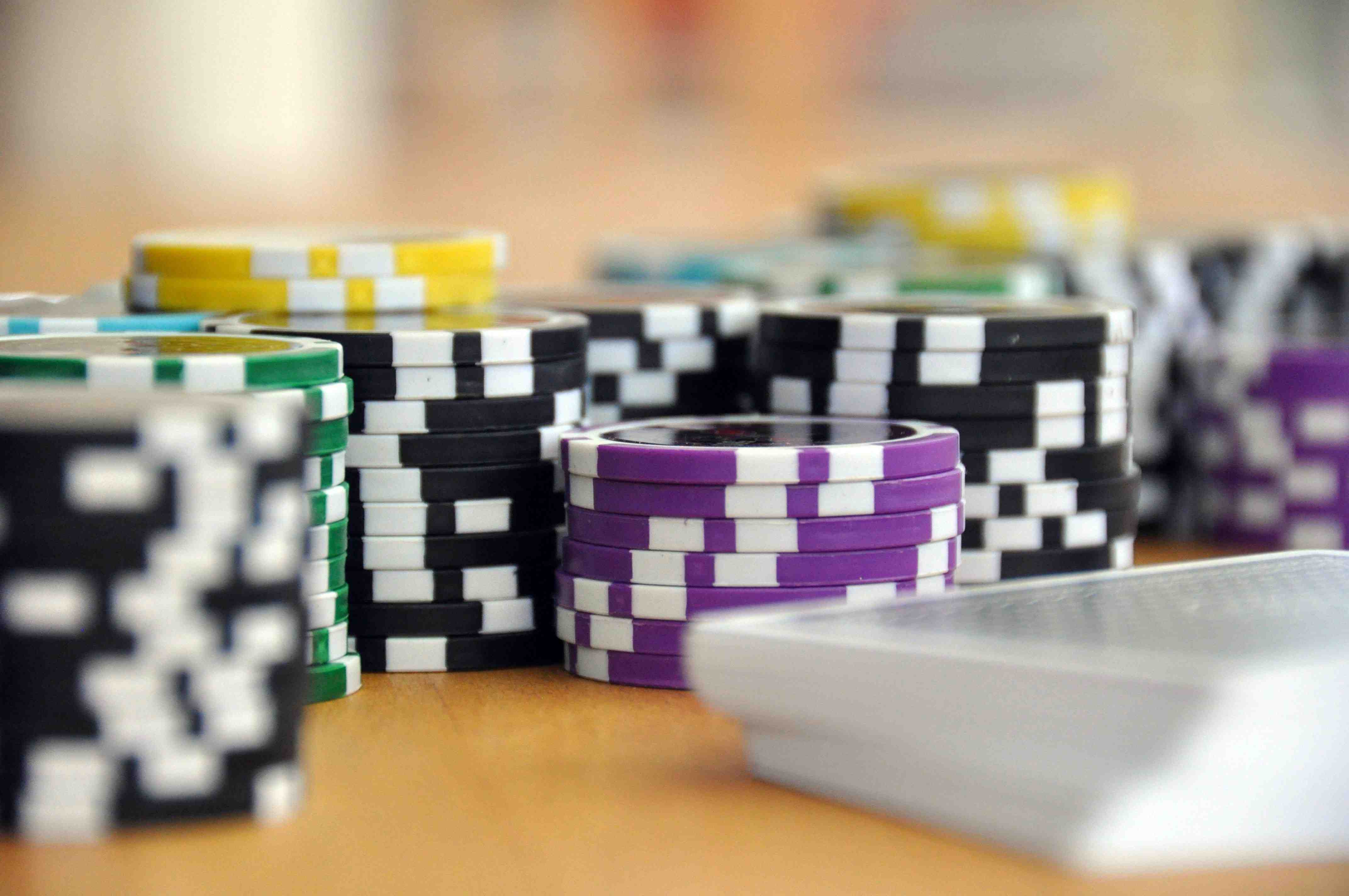 me777 Casino game categories including baccarat blackjack and roulette